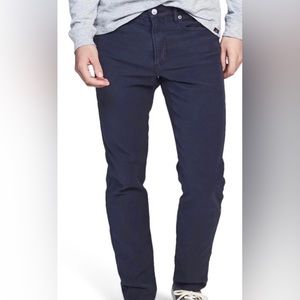 - Faherty Brand Stretch Terry 5 Pocket Navy waist 30
Length 32 NWOT Navy